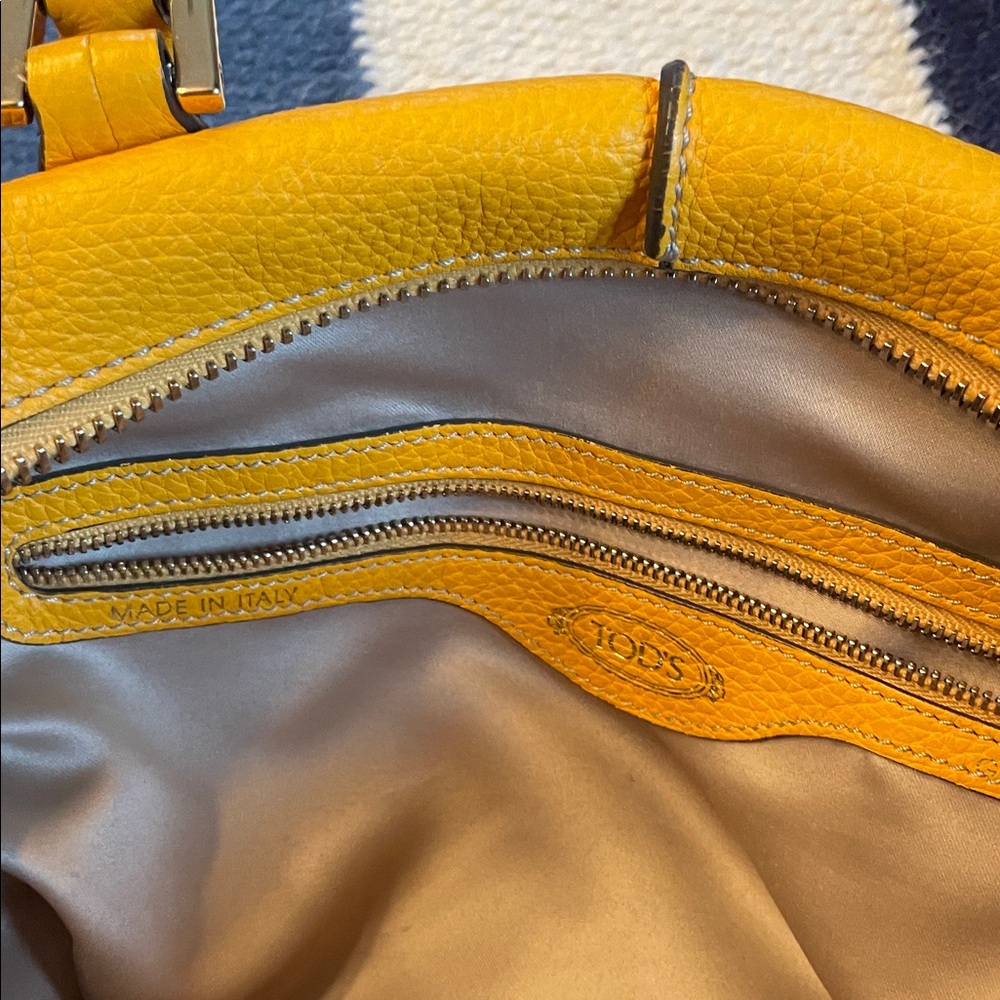 Tod's Mustard Yellow Leather Tote - Picture 7 of 8